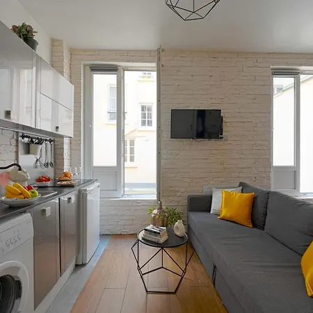 Super Location Meets Charming Studio -ecole Militaries Champ De Mars - 7th Arrondisment Appartamento